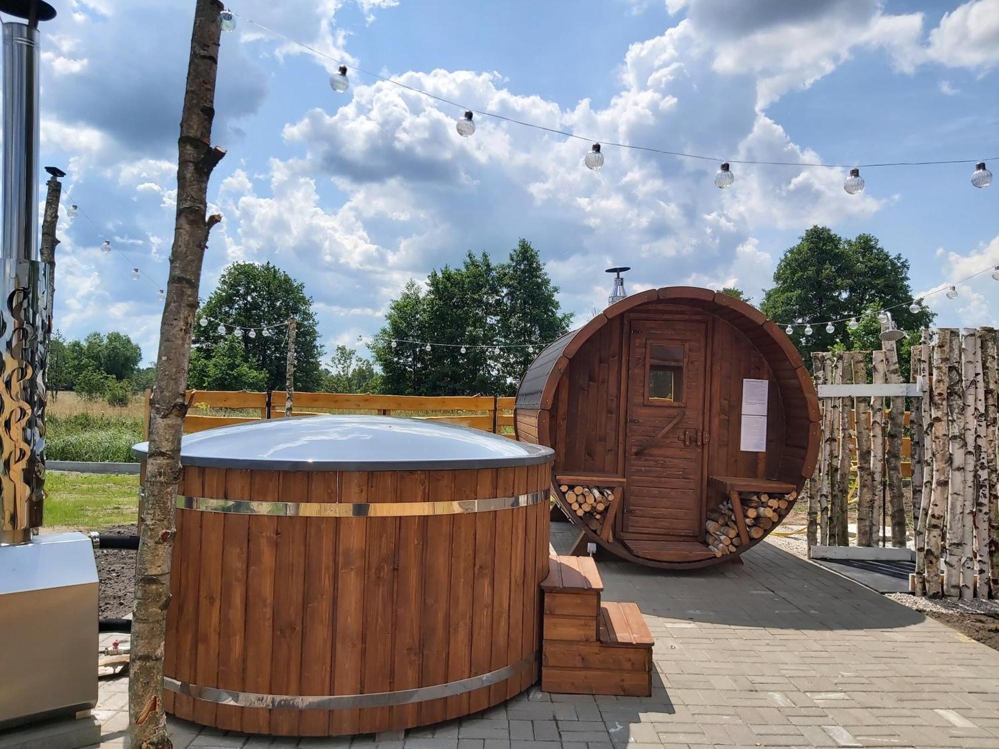 Drewniany Zakatek Z Sauna I Jacuzzi * Jadow