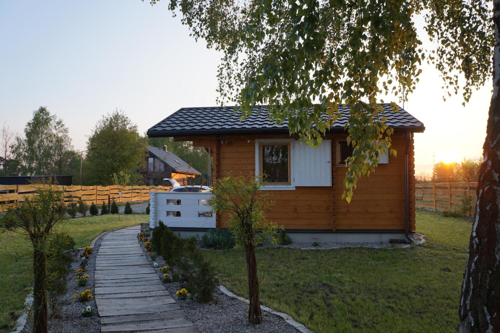 Drewniany Zakatek Z Sauna I Jacuzzi * Jadow
